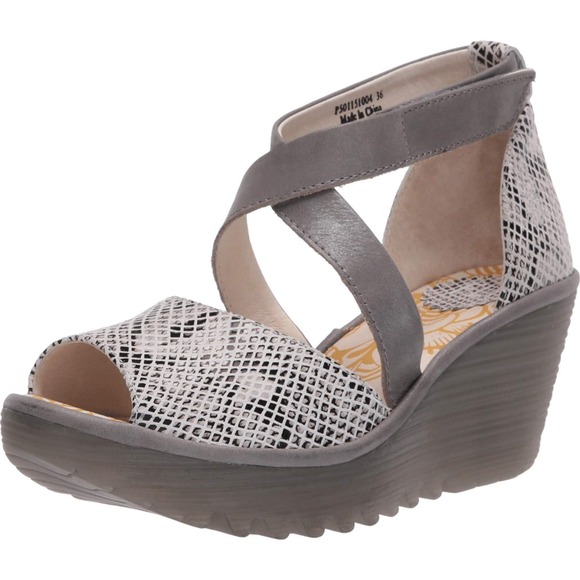 Fly London Shoes - Fly London Snake Print Leather Wedge Sandals Size 6.5-7 Mobwife Animal Print‎